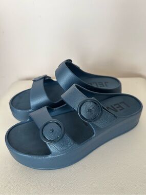 Lemon Jelly Navy Platform Slide Sandals – EU 39